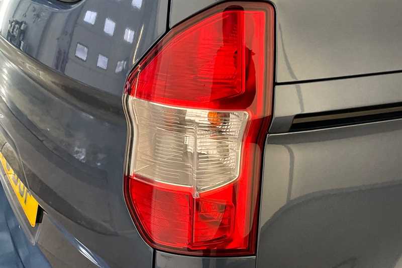 Used Ford Tourneo Courier 2020 for sale - 77627705: Photo 37
