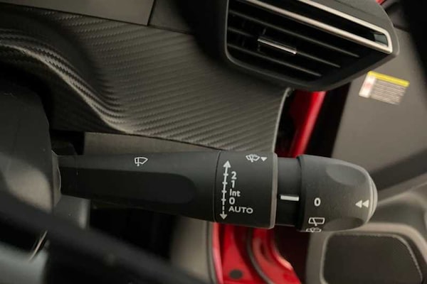 Used Peugeot E-2008 2025 for sale - 76191241: Photo 26