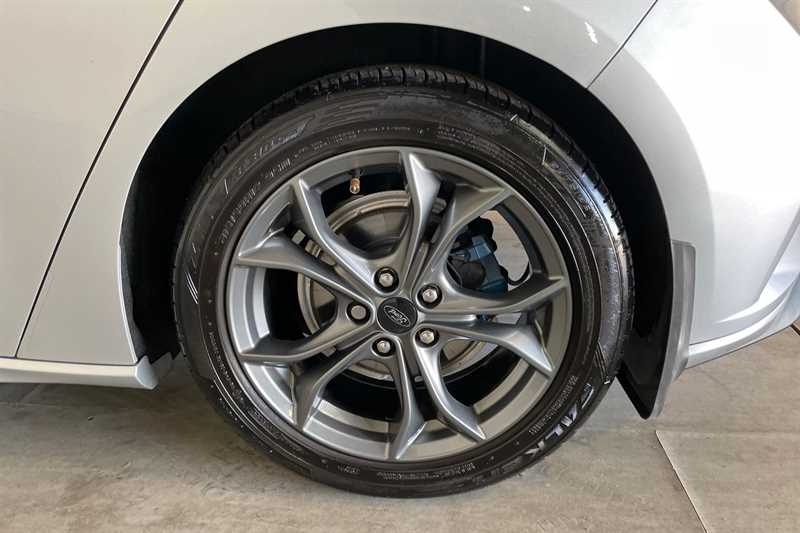 Used Ford Focus 2019 for sale - 77960177: Photo 9