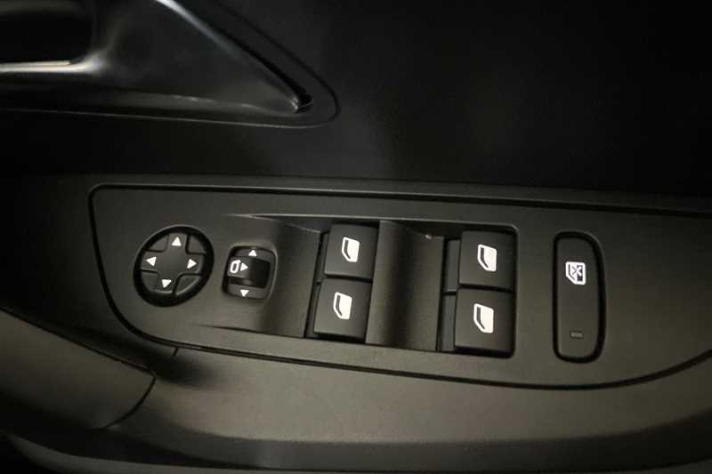 Used Peugeot 2008 2022 for sale - 77471563: Photo 19