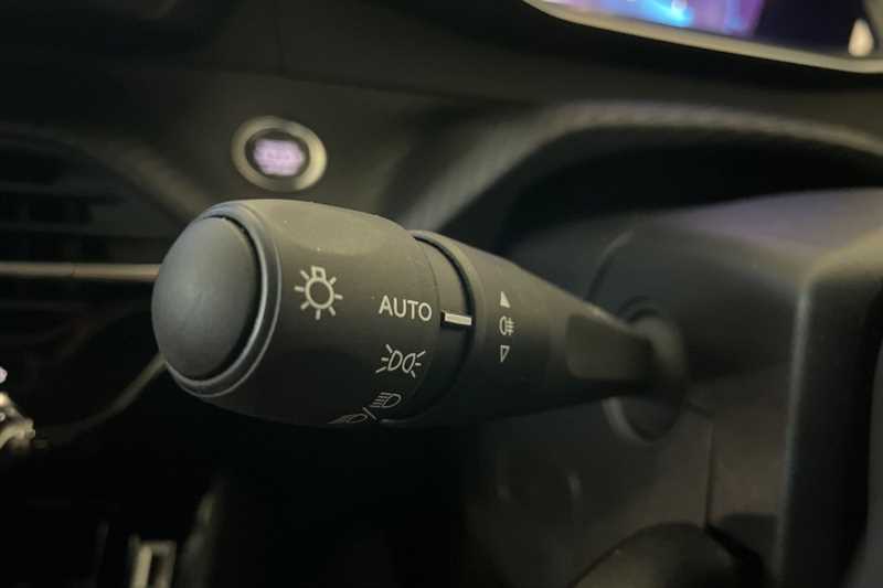 Used Peugeot 2008 2022 for sale - 77471563: Photo 25