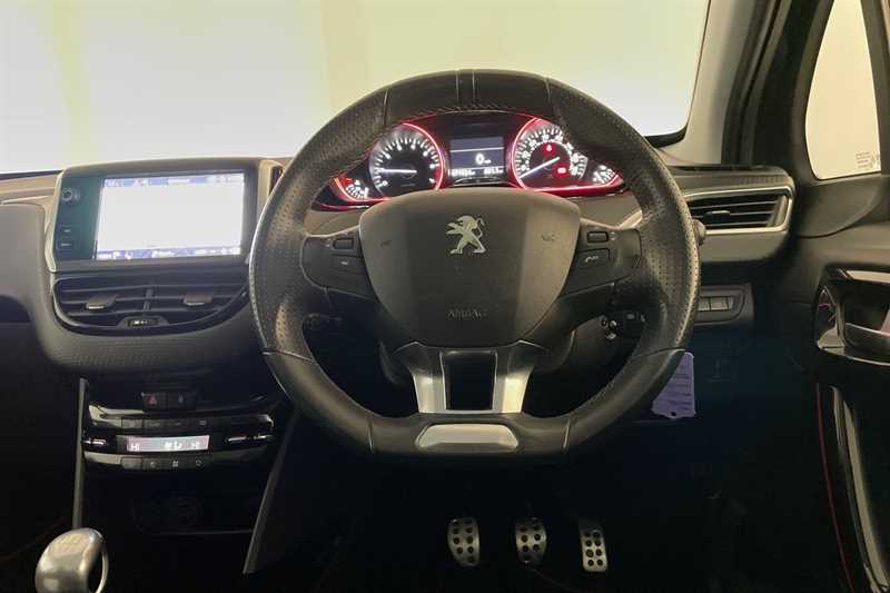 Used Peugeot 2008 2019 for sale - 76661319: Photo 11