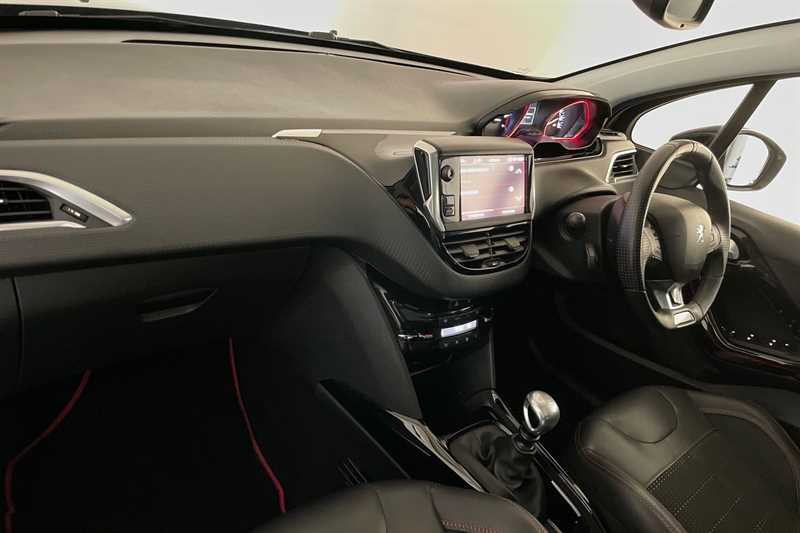 Used Peugeot 2008 2019 for sale - 76661319: Photo 13