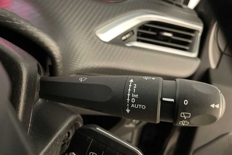 Used Peugeot 2008 2019 for sale - 76661319: Photo 26