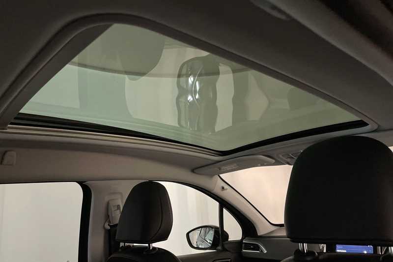 Used Peugeot 2008 2019 for sale - 76661319: Photo 30