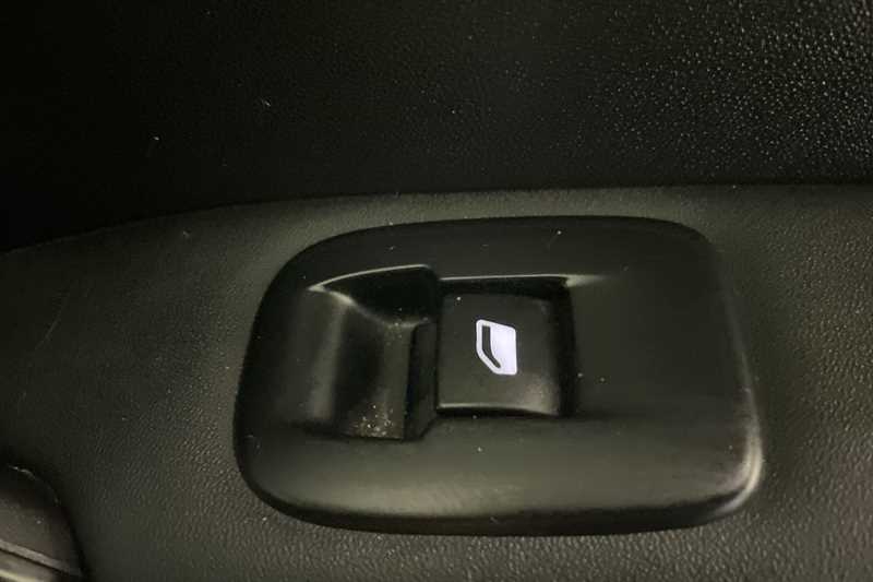 Used Peugeot 2008 2019 for sale - 76661319: Photo 34