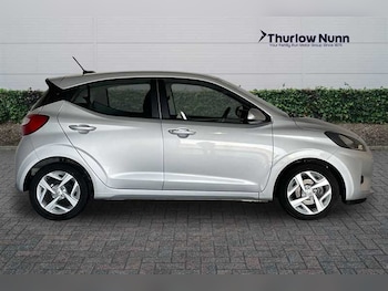 Used Hyundai i10 2022 for sale - 75950980: Photo