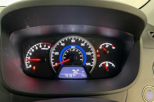 Used Hyundai i10 2019 for sale - 76229641: Photo 20