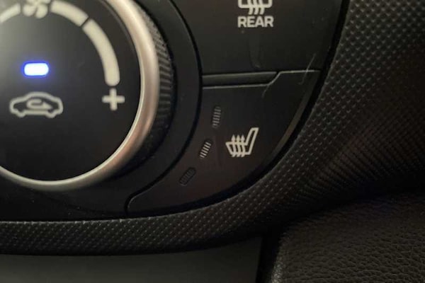 Used Hyundai i10 2019 for sale - 76229641: Photo 29