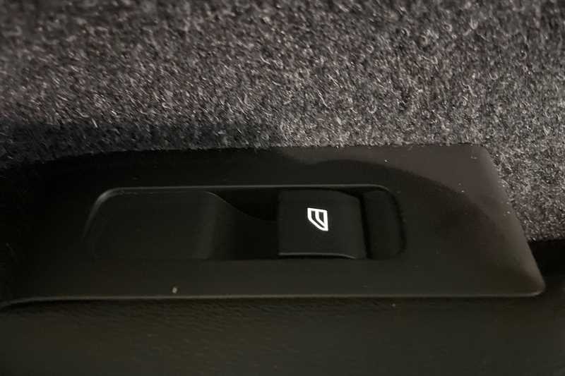 Used Volvo XC40 2020 for sale - 77471173: Photo 37