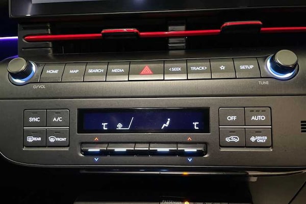 Used Hyundai KONA 2024 for sale - 76297758: Photo 15