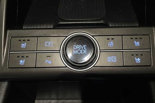 Used Hyundai KONA 2024 for sale - 76297758: Photo 32