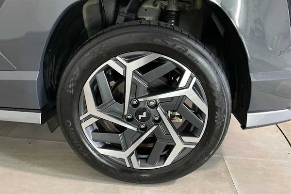 Used Hyundai KONA 2024 for sale - 76297758: Photo 9