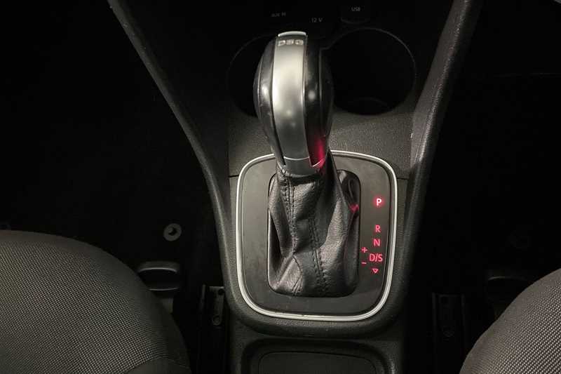 Used Volkswagen Polo 2017 for sale - 77256718: Photo 2