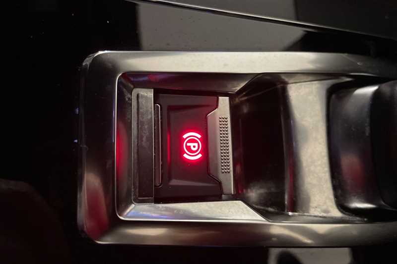 Used Peugeot 3008 2021 for sale - 77347060: Photo 32