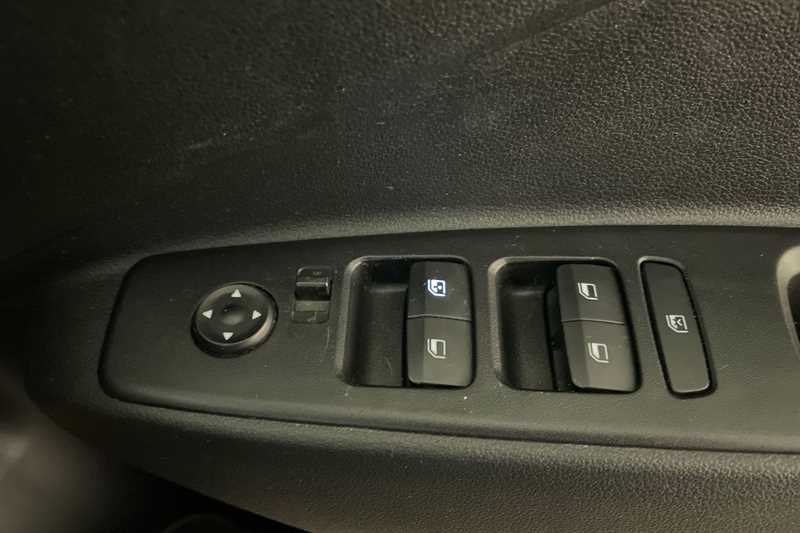 Used Hyundai i10 2022 for sale - 77146908: Photo 19