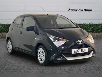 2021 - 1.0 VVT-i x-play Hatchback 5dr Petrol x-shift Euro 6 (Safety Sense) (71 ps)