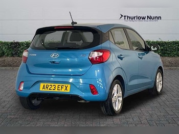 Used Hyundai i10 2023 for sale - 77627709: Photo