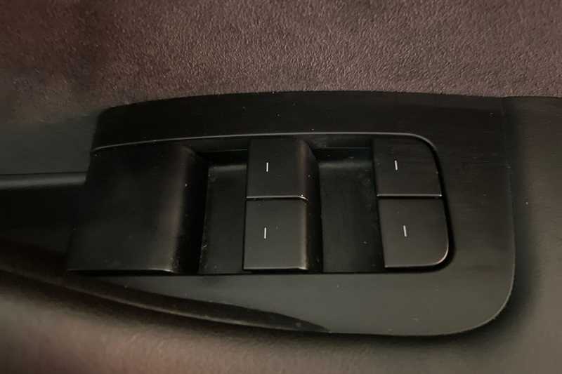 Used Tesla Model 3 2021 for sale - 76372661: Photo 16