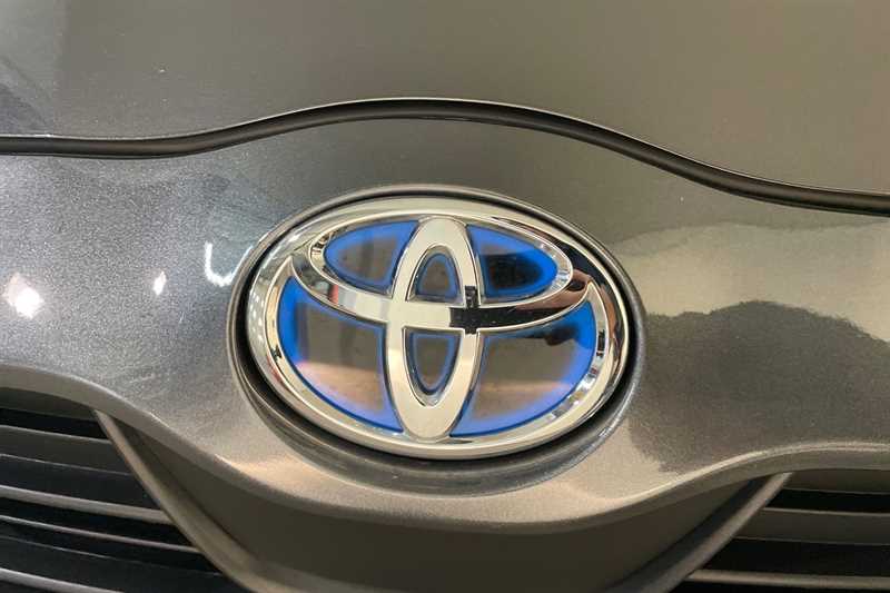 Used Toyota Yaris 2022 for sale - 77146362: Photo 40