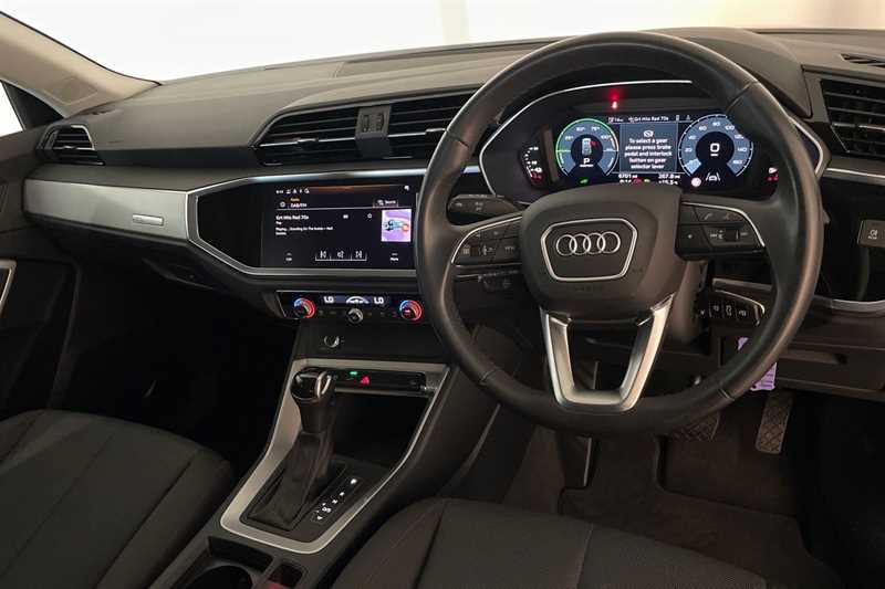 Used Audi Q3 2023 for sale - 77146569: Photo 2