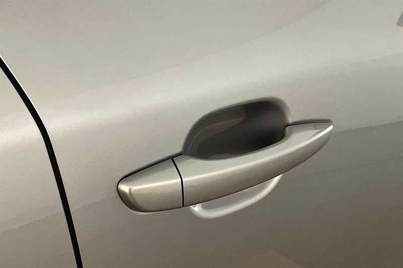 Used Peugeot E-2008 2024 for sale - 77512996: Photo 40