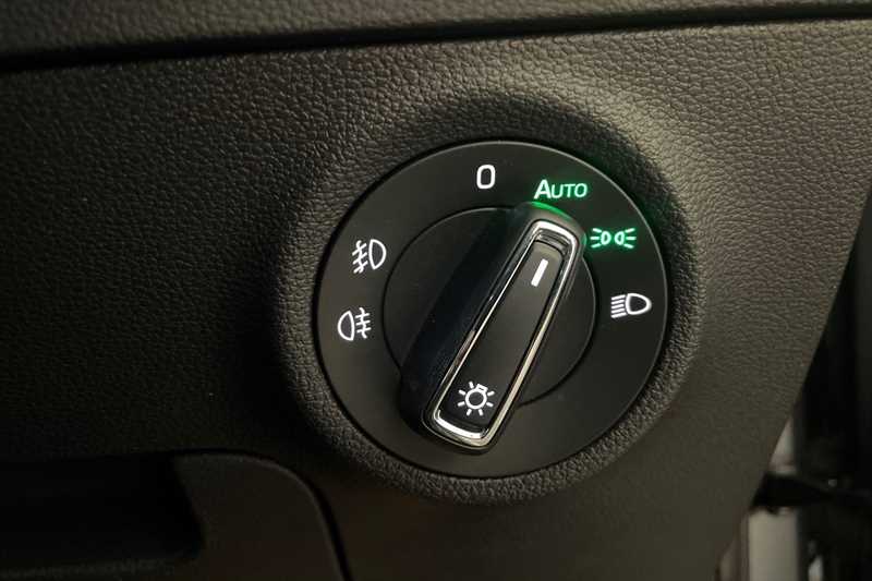 Used Skoda Karoq 2020 for sale - 76044717: Photo 27