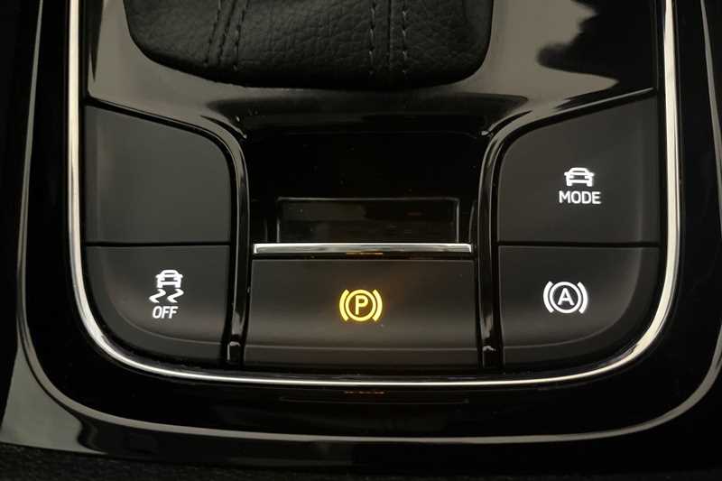 Used Skoda Karoq 2020 for sale - 76044717: Photo 33