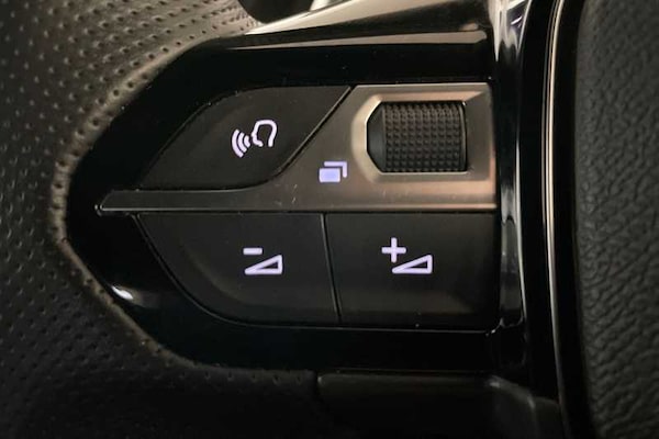 Used Peugeot 2008 for sale - 76229553: Photo 21