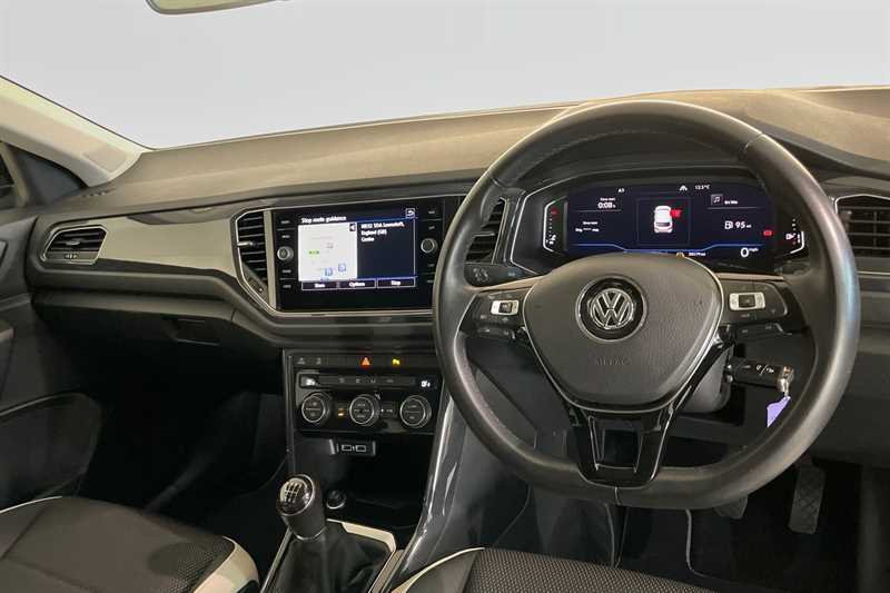 Used Volkswagen T-Roc 2019 for sale - 76390283: Photo 10