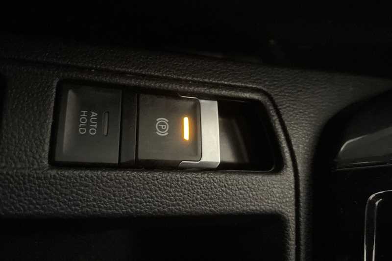 Used Volkswagen T-Roc 2019 for sale - 76390283: Photo 29