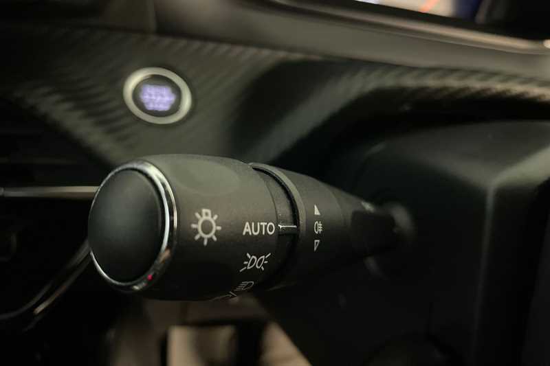 Used Peugeot 2008 2024 for sale - 77146049: Photo 25
