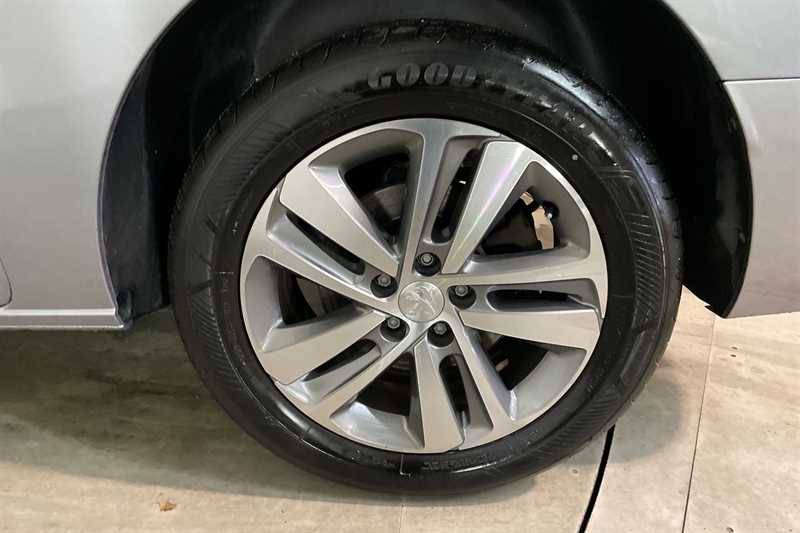 Used Peugeot Traveller 2020 for sale - 77471849: Photo 15