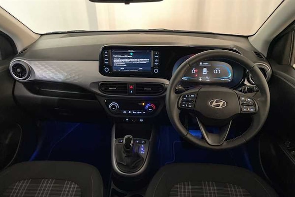 Used Hyundai i10 2025 for sale - 76204400: Photo 12