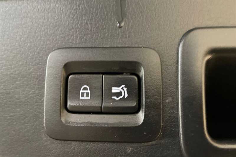 Used Mazda CX-30 2020 for sale - 76420564: Photo 37