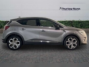 Used Renault Captur 2022 for sale - 77256678: Photo