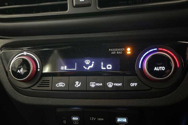 Used Hyundai i10 2025 for sale - 76204338: Photo 15