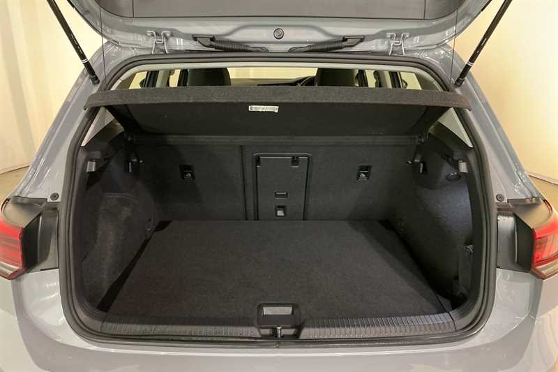 Used Volkswagen Golf 2022 for sale - 77685935: Photo 24