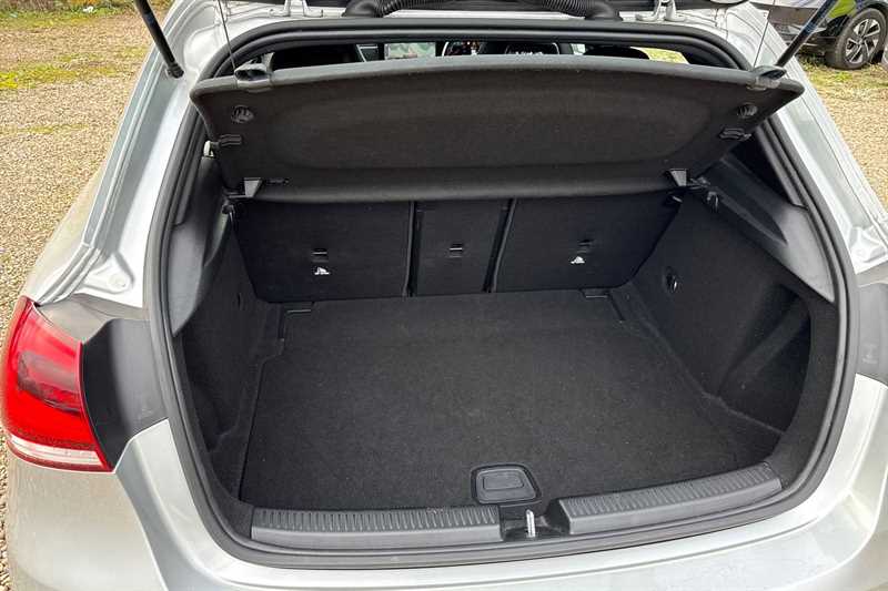 Used Mercedes-Benz A-Class 2018 for sale - 77971986: Photo 38