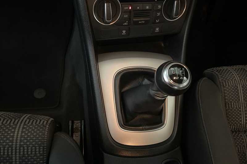 Used Audi Q3 2017 for sale - 76204288: Photo 16