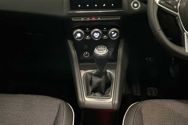 Used Renault Captur 2022 for sale - 77146052: Photo 16