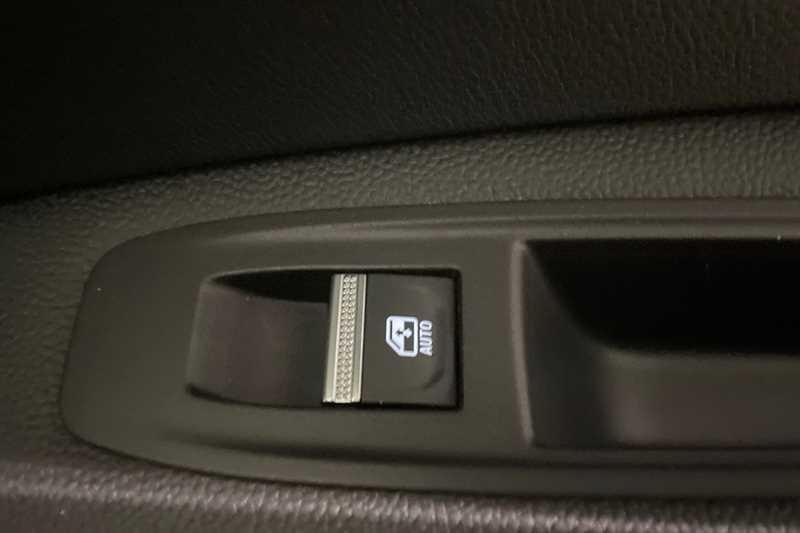 Used Renault Captur 2022 for sale - 77146052: Photo 36