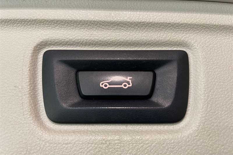 Used BMW 3 Series 2020 for sale - 77146114: Photo 38