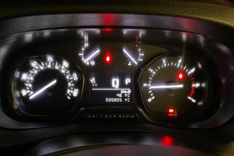 Used Peugeot Traveller 2020 for sale - 77513484: Photo 21