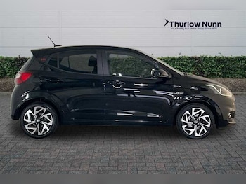 Used Hyundai i10 2022 for sale - 76515117: Photo