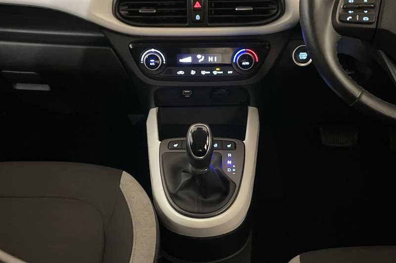 Used Hyundai i10 2022 for sale - 77471244: Photo 14