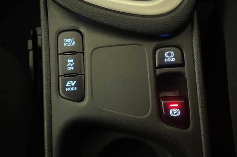 Used Toyota Yaris 2022 for sale - 77513423: Photo 29