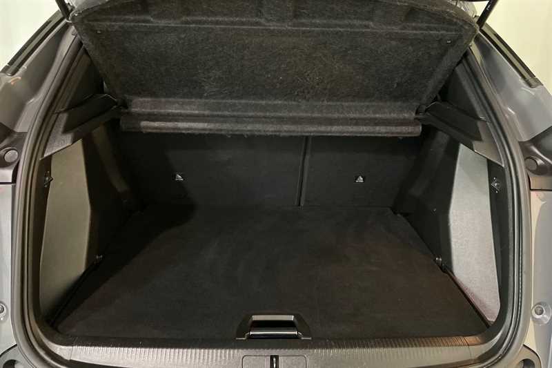 Used Peugeot E-2008 2024 for sale - 76515086: Photo 24