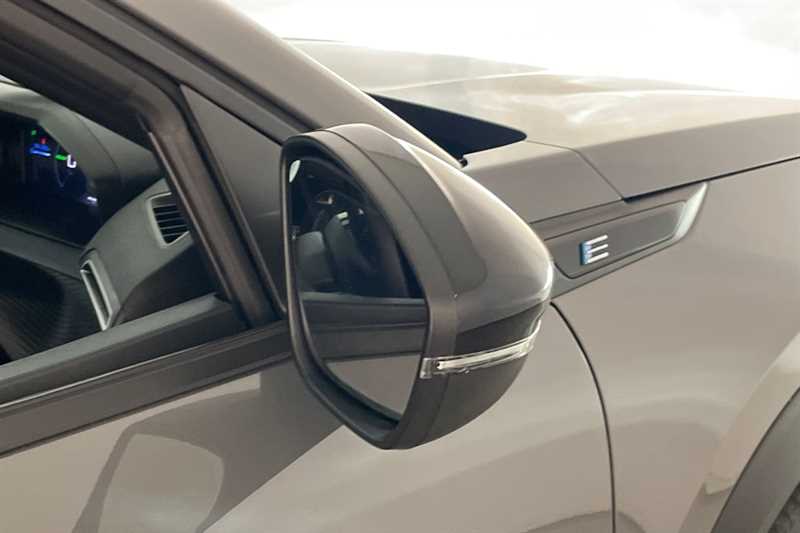 Used Peugeot E-2008 2024 for sale - 76515086: Photo 41
