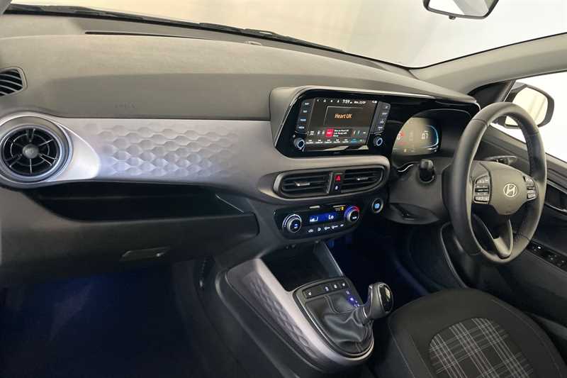 Used Hyundai i10 2024 for sale - 76169040: Photo 15